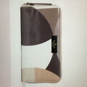 NWT Kate spade Wallet
